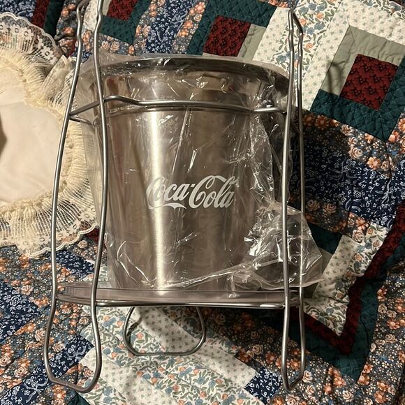 New Coca Cola ice bucket - Picture 1 of 4